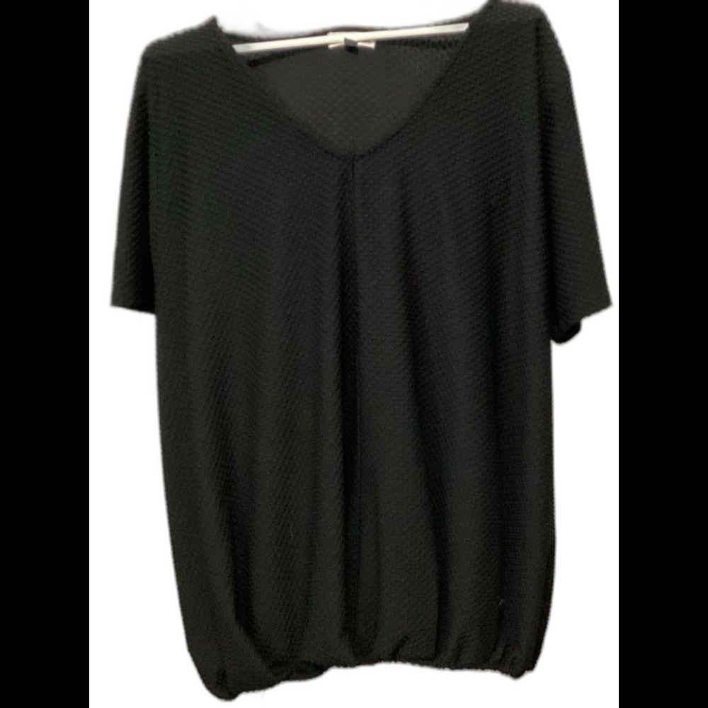 Violet Skies Top Blouse Women's 2X Color Black Short Sleeve Top